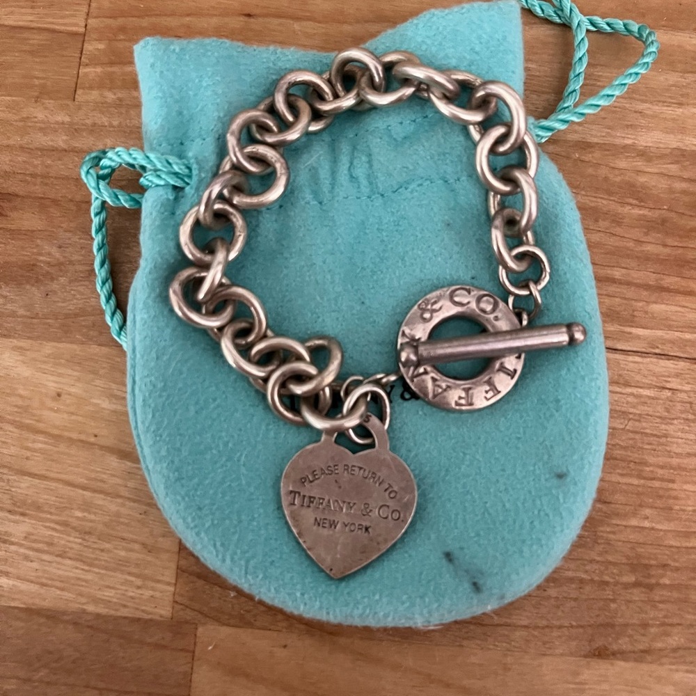 Return to Tiffany toggle bracelet